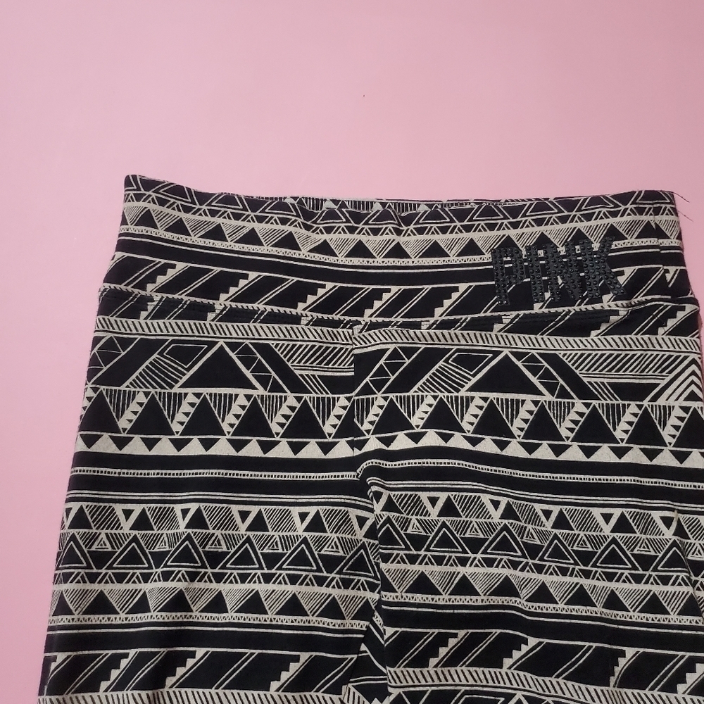 Pink Victoria's Secret Patterned Triangle Mozaic Geometric Studs Leggings - Picture 5 of 7